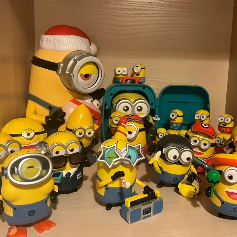 Figuras de acción de Minion para niños, muñecos de Anime, adornos de Pvc.